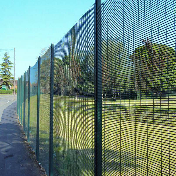 Standard, 2D and 3D Types for Higher Site Security Welded Anti Climb 358 Mesh Fence