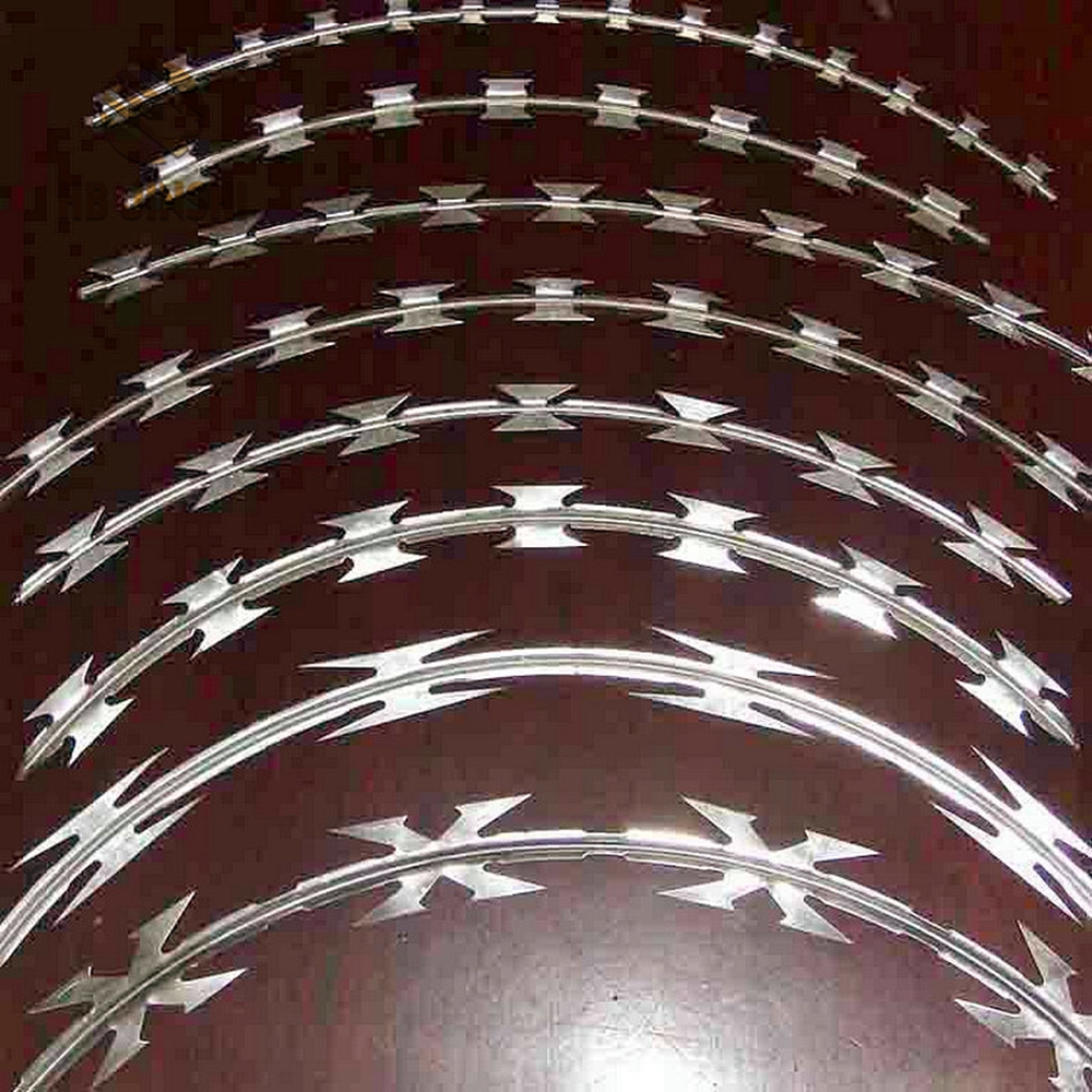 Ograja iz rezilne žice, ki se uporablja za visoko varnostno ograjo